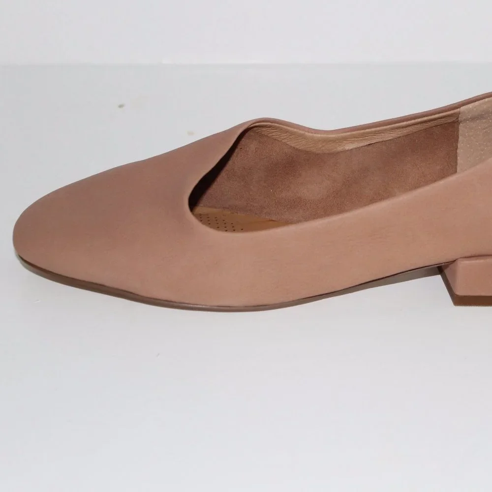 REDUCED CORSO COMO Honey Dew Beige Leather Asymmetr Comfort Pump 9.5 M BETSIE